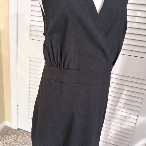 Retro Chic 18 black sleeveless collared side-zip bodycon dress w/rear kick-pleat - Picture 3 of 14